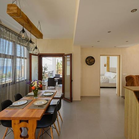 KamáriAuster House Santoriniアパートメント エクステリア 写真